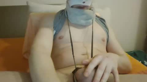 Snapshot of iluvhottenns chatting on February 22, 7:01 am iluvhottenns online show from February 22, 7:01 am