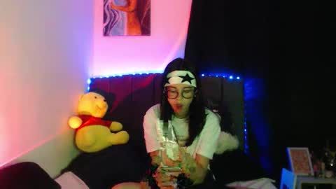 Snapshot of ily_bea chatting on March 21, 1:32 am Ily Bea online show from March 21, 1:32 am