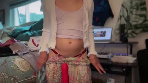  Tight and Juicy online show from February 10, 10:25 pm