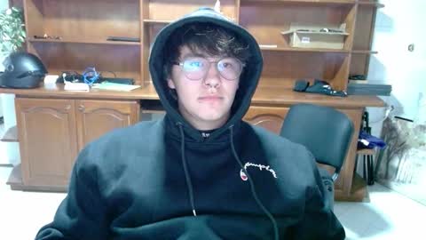 im__noah online show from November 16, 12:49 am