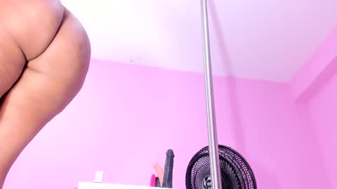 im_a_slut40 online show from February 7, 2:58 pm