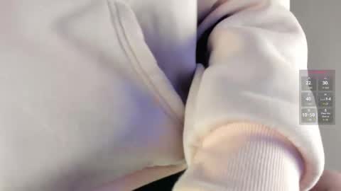 Snapshot of im_alejandra_ chatting on April 3, 4:10 am Aleja online show from April 3, 4:10 am