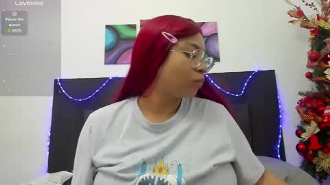 Angela online show from December 5, 10:33 am
