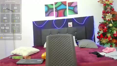 Angela online show from December 5, 1:38 pm