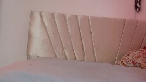 aurora online show from October 17, 7:27 pm