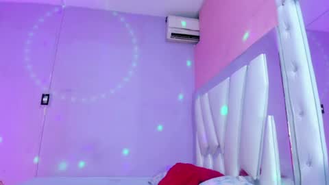im_brittany_333 online show from July 4, 11:22 pm