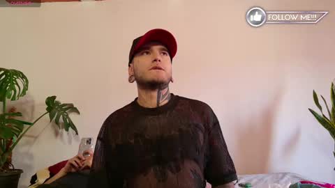 Snapshot of im_bryan chatting on March 2, 1:49 pm Bryan online show from March 2, 1:49 pm