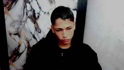 im_david01 online show from February 16, 12:34 pm