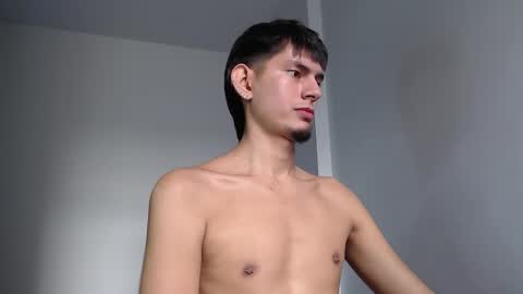 Snapshot of im_davo23 chatting on November 11, 2:50 pm Davo online show from November 11, 2:50 pm