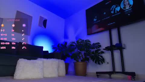 Eli  online show from July 1, 2:13 am