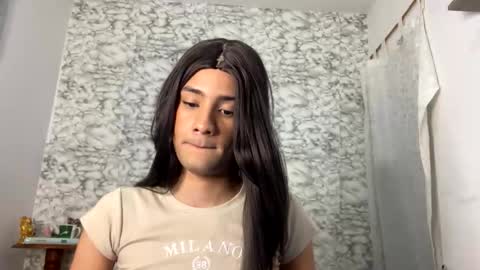 Snapshot of im_emilyn chatting on February 7, 4:27 am Emylin online show from February 7, 4:27 am