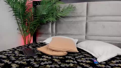 Snapshot of im_gaia chatting on January 22, 7:13 pm Im Gaia online show from January 22, 7:13 pm