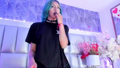 Snapshot of im_gaia chatting on March 4, 7:11 pm Im Gaia online show from March 4, 7:11 pm