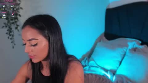 Isa online show from October 12, 3:55 pm