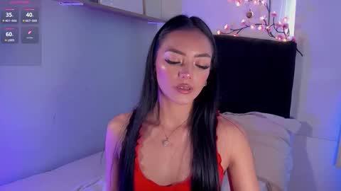 Isa online show from December 18, 8:15 pm