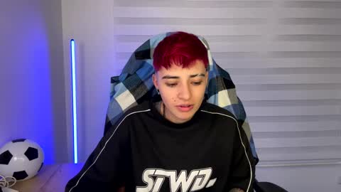 Snapshot of im_laia_ chatting on December 24, 3:16 am Laia online show from December 24, 3:16 am