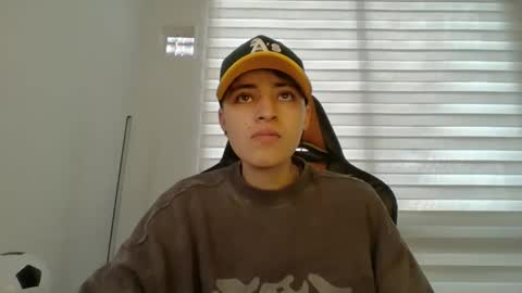 Snapshot of im_laia_ chatting on January 6, 10:37 pm Laia online show from January 6, 10:37 pm