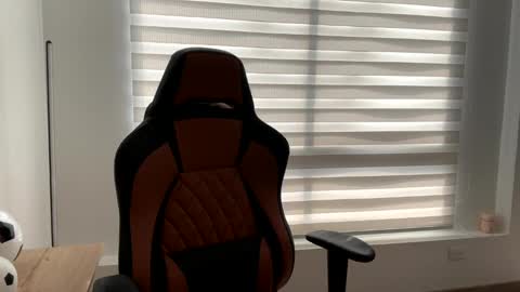 Snapshot of im_laia_ chatting on January 7, 6:56 pm Laia online show from January 7, 6:56 pm