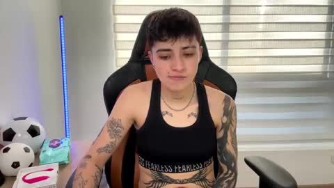 Snapshot of im_laia_ chatting on January 9, 10:09 pm Laia online show from January 9, 10:09 pm