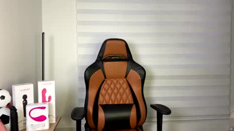 Snapshot of im_laia_ chatting on January 15, 11:00 am Laia online show from January 15, 11:00 am