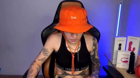 Snapshot of im_laia_ chatting on January 23, 2:23 am Laia online show from January 23, 2:23 am