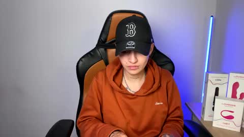 Snapshot of im_laia_ chatting on January 28, 4:08 am Laia online show from January 28, 4:08 am