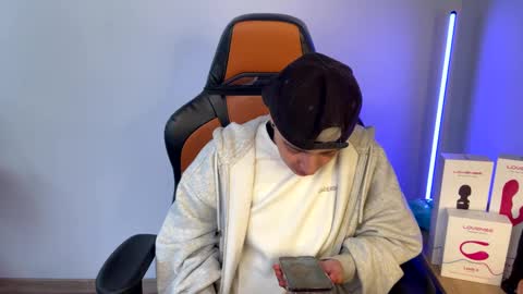 Snapshot of im_laia_ chatting on February 5, 9:18 pm Laia online show from February 5, 9:18 pm