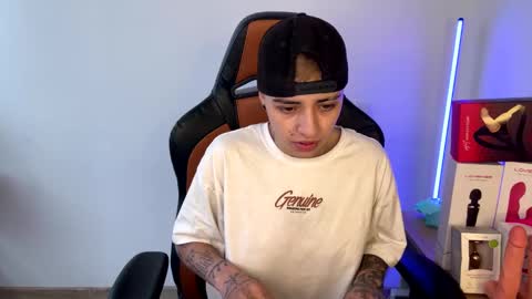 Snapshot of im_laia_ chatting on February 17, 1:10 pm Laia online show from February 17, 1:10 pm