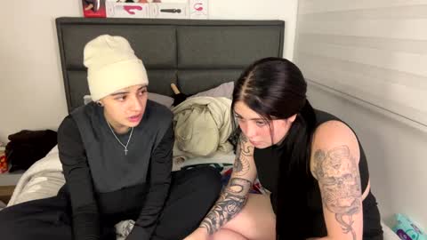 Snapshot of im_laia_ chatting on February 21, 5:13 am Laia online show from February 21, 5:13 am