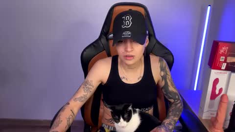 Snapshot of im_laia_ chatting on February 22, 11:13 pm Laia online show from February 22, 11:13 pm