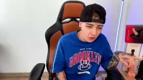 Snapshot of im_laia_ chatting on February 28, 6:20 pm Laia online show from February 28, 6:20 pm