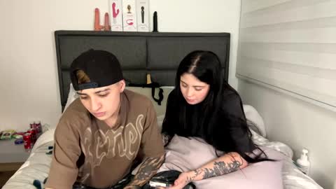 Snapshot of im_laia_ chatting on March 7, 8:23 am Laia online show from March 7, 8:23 am