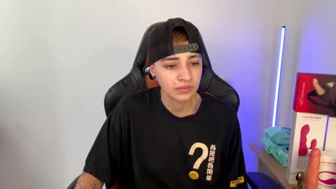 Snapshot of im_laia_ chatting on March 9, 8:10 pm Laia online show from March 9, 8:10 pm