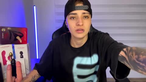 Snapshot of im_laia_ chatting on March 12, 2:52 am Laia online show from March 12, 2:52 am