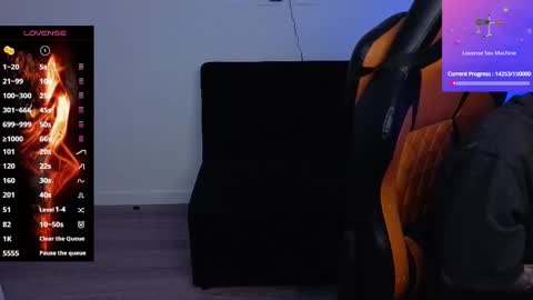 Snapshot of im_laia_ chatting on September 12, 12:33 am Laia online show from September 12, 12:33 am