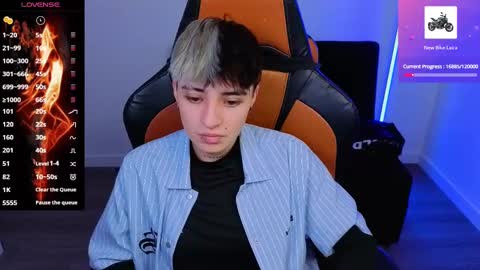 Snapshot of im_laia_ chatting on October 7, 12:52 am Laia online show from October 7, 12:52 am