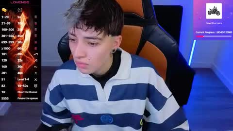 Snapshot of im_laia_ chatting on October 14, 10:32 pm Laia online show from October 14, 10:32 pm