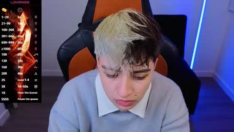 Snapshot of im_laia_ chatting on October 28, 12:25 am Laia online show from October 28, 12:25 am