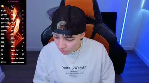 Snapshot of im_laia_ chatting on October 28, 9:28 pm Laia online show from October 28, 9:28 pm