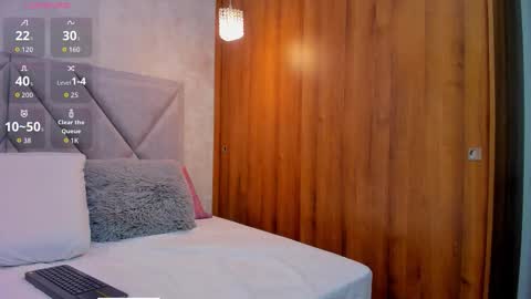 Manu  online show from December 18, 12:11 pm