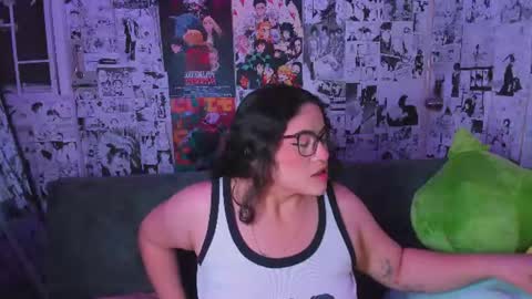 mei mei uwu online show from July 26, 3:14 am