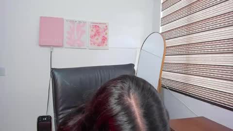 Snapshot of im_miia chatting on March 31, 6:08 pm Mia online show from March 31, 6:08 pm