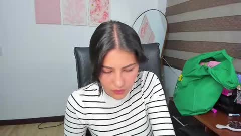 Mia online show from July 29, 1:15 am