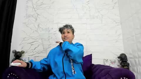 Snapshot of im_milan_rs chatting on January 25, 12:27 am im_milan_rs online show from January 25, 12:27 am