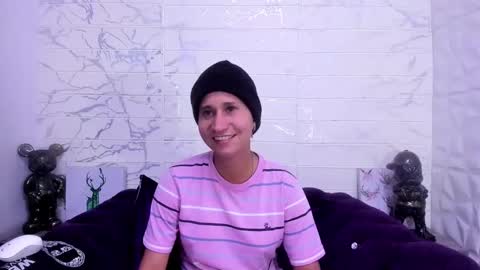 Snapshot of im_milan_rs chatting on January 31, 1:54 am im_milan_rs online show from January 31, 1:54 am