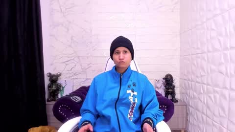 Snapshot of im_milan_rs chatting on February 9, 1:00 am im_milan_rs online show from February 9, 1:00 am