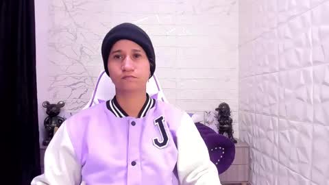 Snapshot of im_milan_rs chatting on February 10, 10:09 am im_milan_rs online show from February 10, 10:09 am