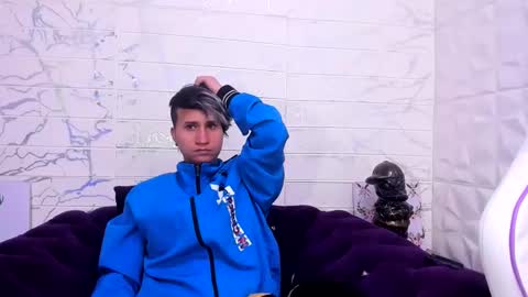 Snapshot of im_milan_rs chatting on February 15, 10:11 am im_milan_rs online show from February 15, 10:11 am