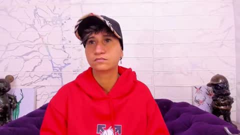 Snapshot of im_milan_rs chatting on February 18, 3:53 am im_milan_rs online show from February 18, 3:53 am