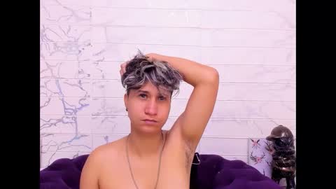 Snapshot of im_milan_rs chatting on February 20, 10:05 am im_milan_rs online show from February 20, 10:05 am